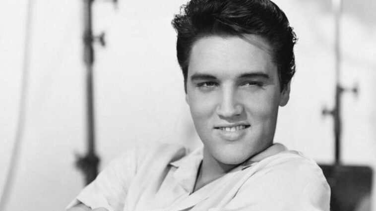Seu Site Gospel A Bíblia pessoal de Elvis Presley, que foi mantida em Graceland, sua residência em Memphis, Tennessee, é um artefato de grande importância histórica e cultural. Este item tem uma conexão íntima com a vida e a fé do lendário músico, tornando-o altamente desejável para colecionadores e entusiastas.
